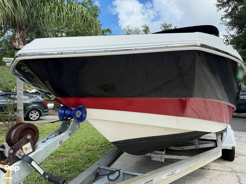 Slide: The Image of NauticStar 223 DC Sport Deck 2016 - 16456204