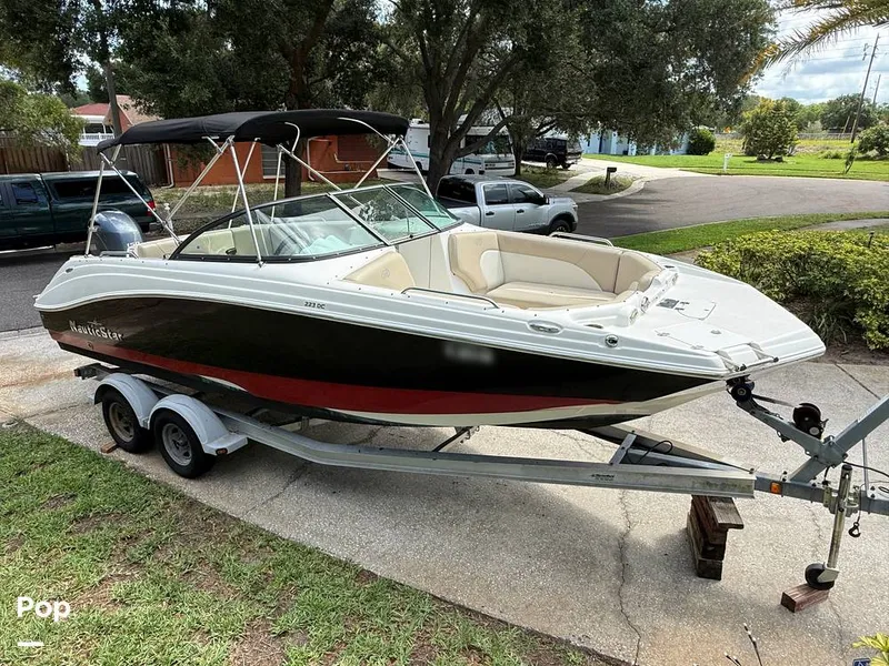 Slide: The Image of NauticStar 223 DC Sport Deck 2016 - 16456128