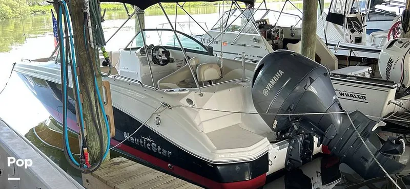 Slide: The Image of NauticStar 223 DC Sport Deck 2016 - 16432641