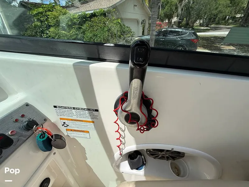 Slide: The Image of NauticStar 223 DC Sport Deck 2016 - 16456170