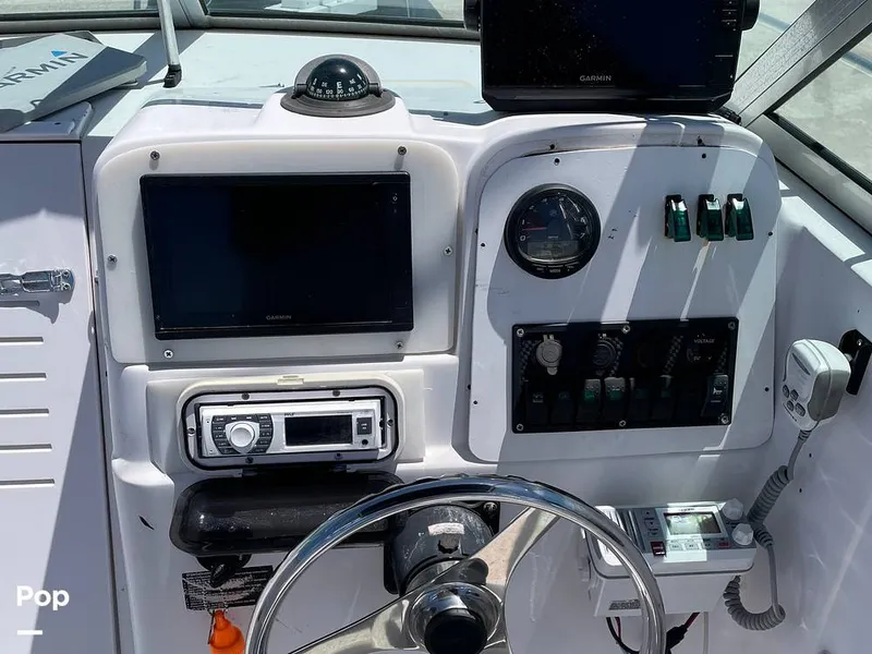 Slide: The Image of Peace of mind: Ask for a complimentary BoatHistoryReport report ($39.99 value) - I1