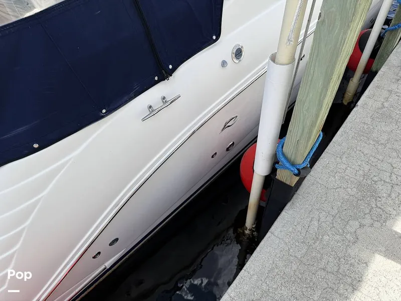 Slide: The Image of Rinker 320 Express Cruiser 2006 - 16473239