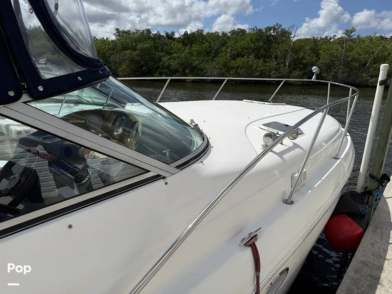 Slide: The Image of Rinker 320 Express Cruiser 2006 - 16473244