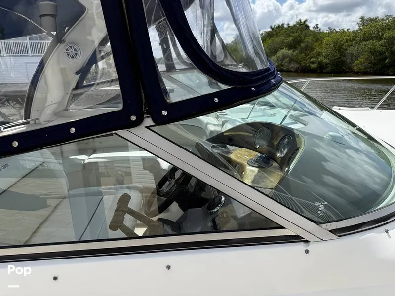 Slide: The Image of Rinker 320 Express Cruiser 2006 - 16473246