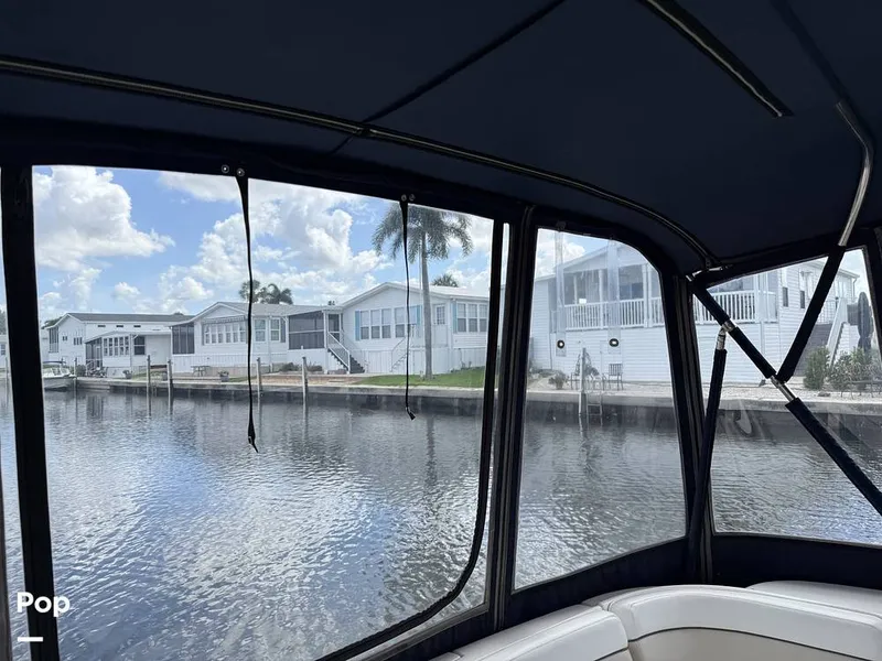 Slide: The Image of Rinker 320 Express Cruiser 2006 - 16473267