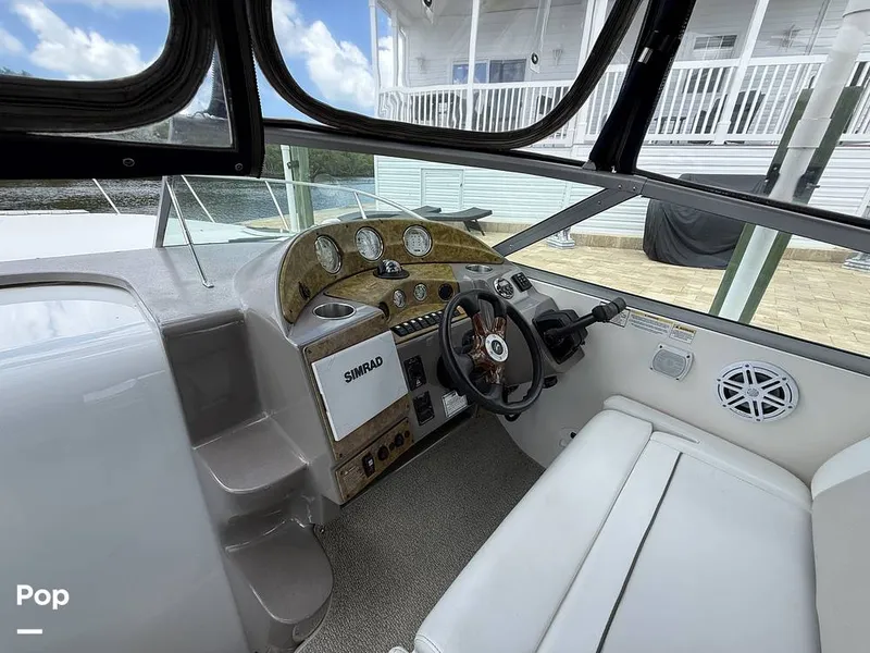 Slide: The Image of Rinker 320 Express Cruiser 2006 - 16473286