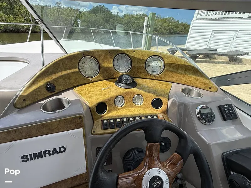 Slide: The Image of Rinker 320 Express Cruiser 2006 - 16473291