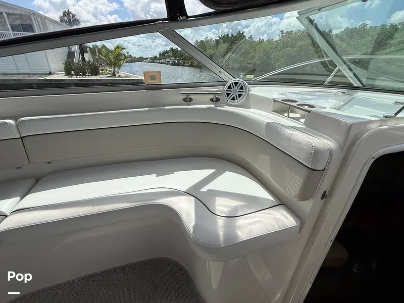 Slide: The Image of Rinker 320 Express Cruiser 2006 - 16473292