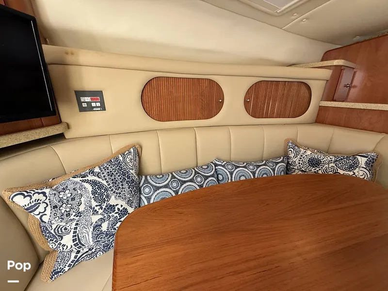 Slide: The Image of Rinker 320 Express Cruiser 2006 - 16473299