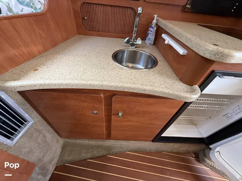 Slide: The Image of Rinker 320 Express Cruiser 2006 - 16473308
