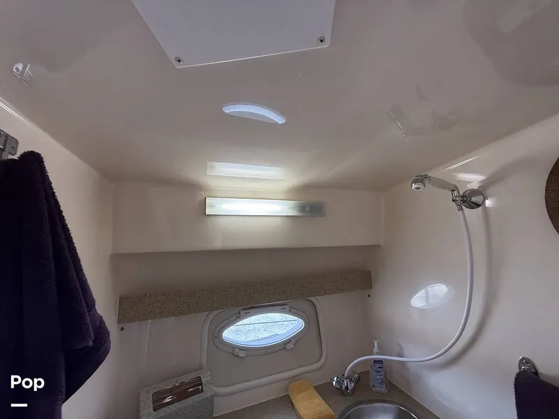 Slide: The Image of Rinker 320 Express Cruiser 2006 - 16473321