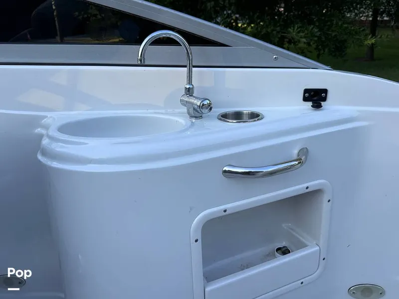 Slide: The Image of Crownline Boats 220 EX 2007 - 16508097