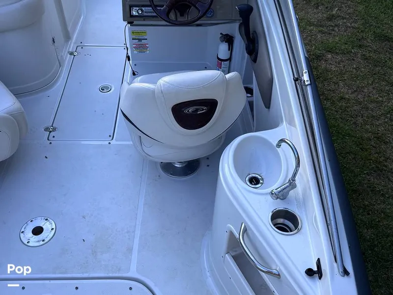 Slide: The Image of Crownline Boats 220 EX 2007 - 16508096