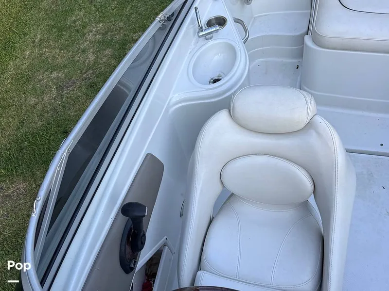 Slide: The Image of Crownline Boats 220 EX 2007 - 16508101
