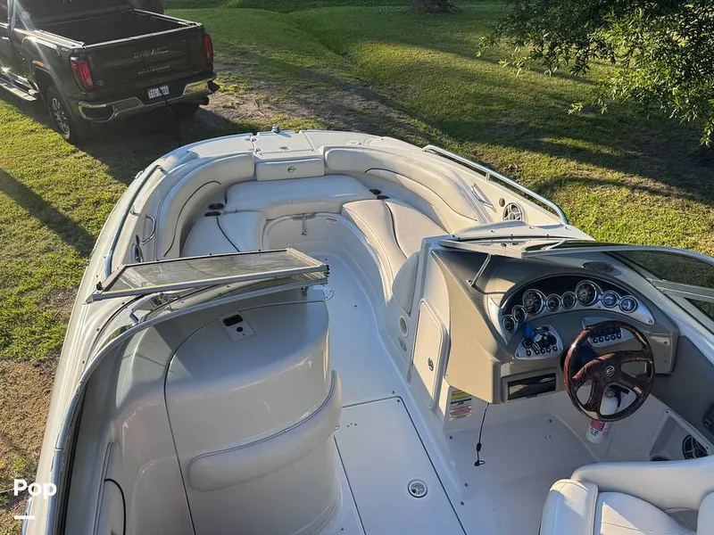 Slide: The Image of Crownline Boats 220 EX 2007 - 16508060