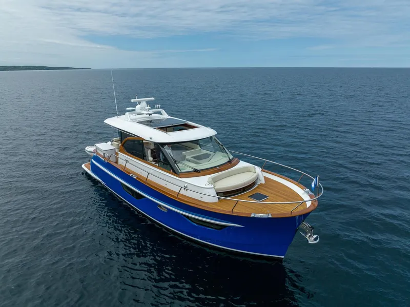 Slide: The Image of Burger 48 CRUISER 2019 - 16