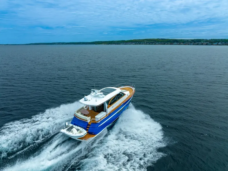 Slide: The Image of Burger 48 CRUISER 2019 - 21