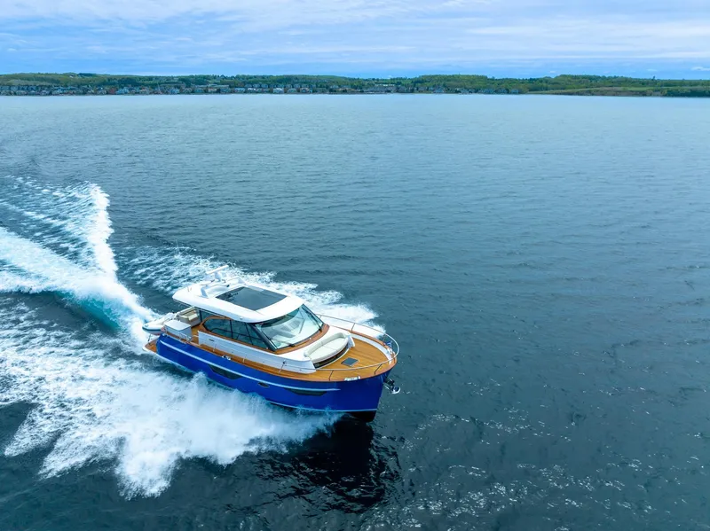 Slide: The Image of Burger 48 CRUISER 2019 - 26