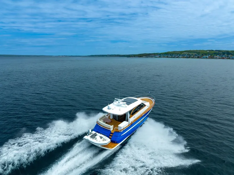 Slide: The Image of Burger 48 CRUISER 2019 - 29