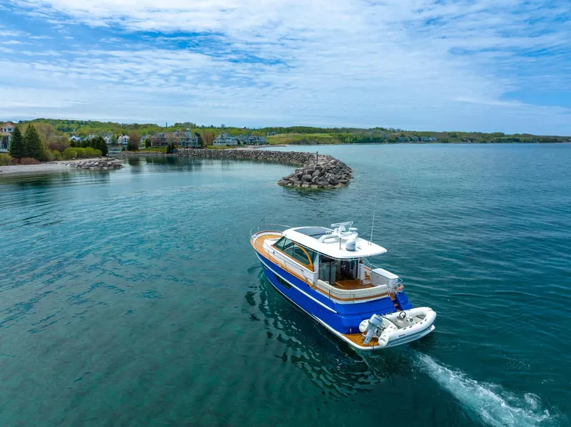 Slide: The Image of Burger 48 CRUISER 2019 - 31