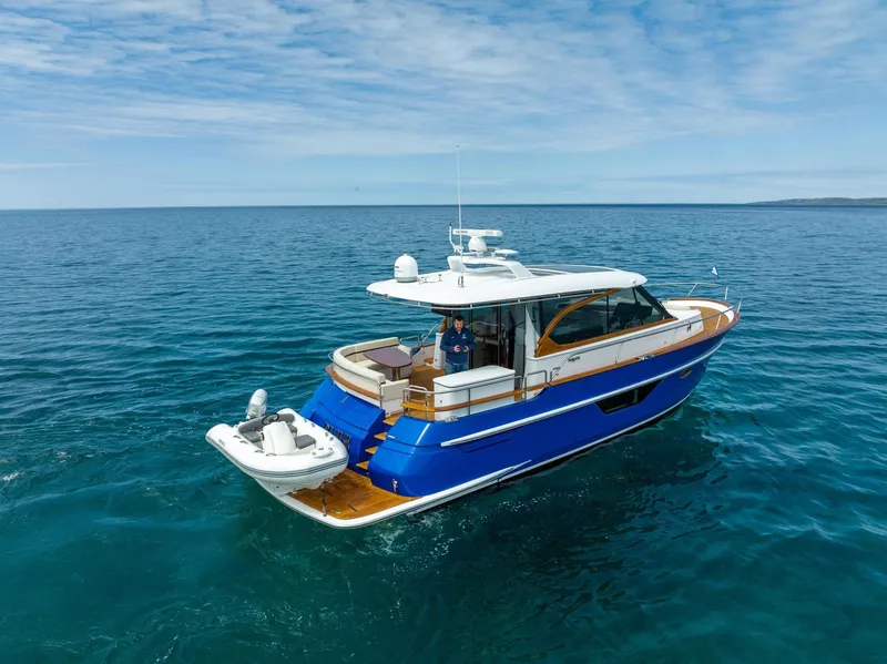 Slide: The Image of Burger 48 CRUISER 2019 - 46