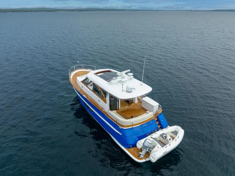 Slide: The Image of Burger 48 CRUISER 2019 - 5