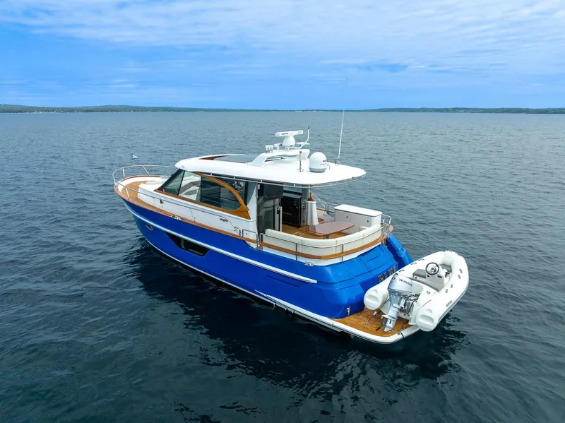 Slide: The Image of Burger 48 CRUISER 2019 - 8