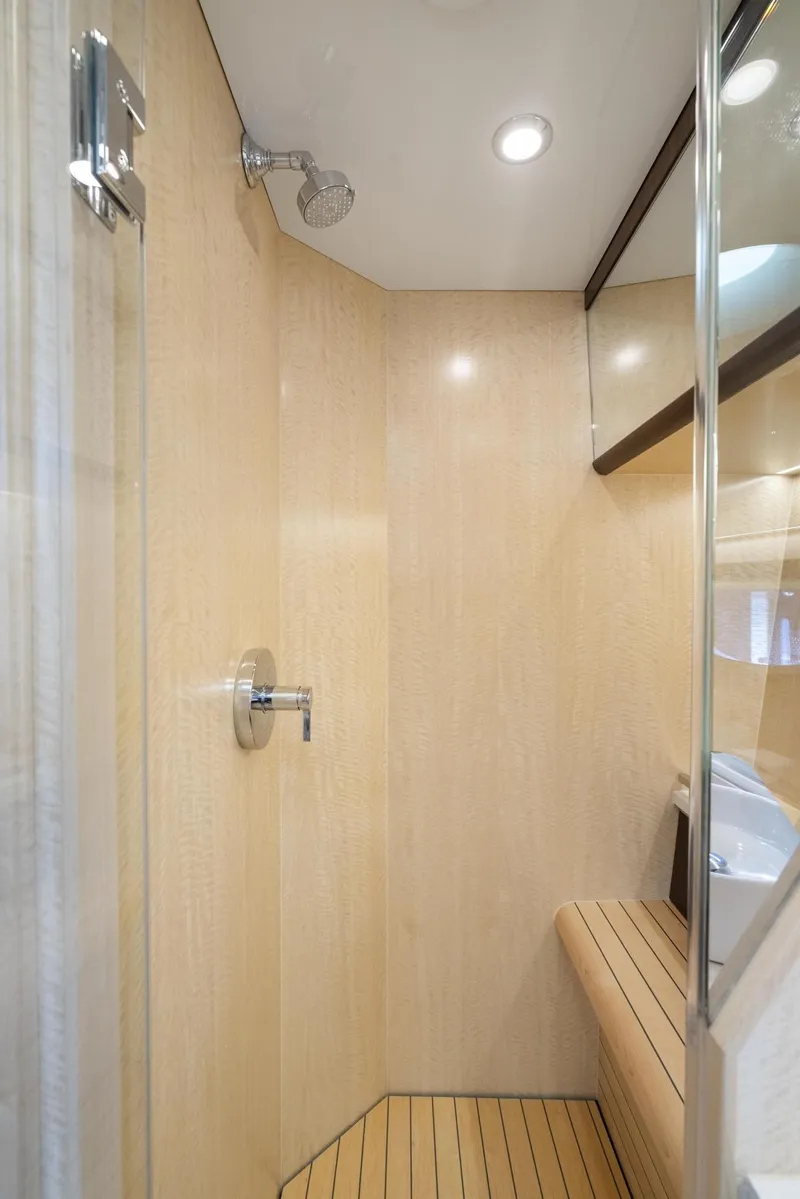 Slide: The Image of Burger 48 CRUISER 2019 - 91