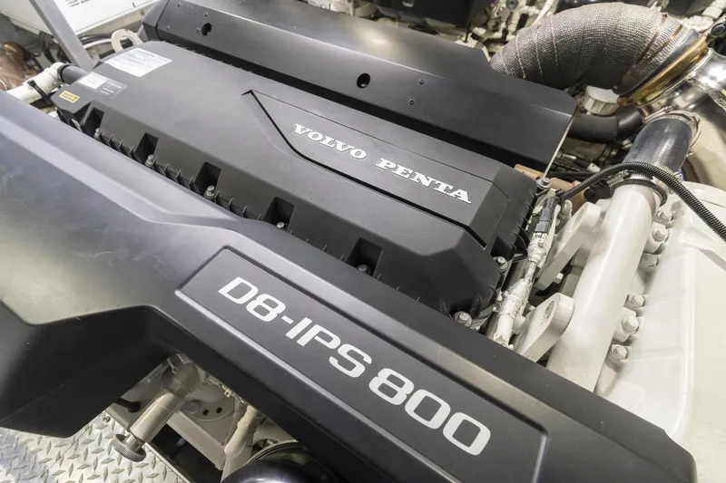 Slide: The Image of Burger 48 CRUISER 2019 - 96