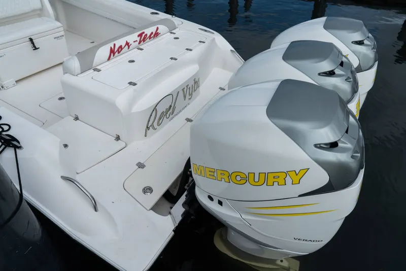 Slide: The Image of Nor-tech 390 Sport 2013 - 20