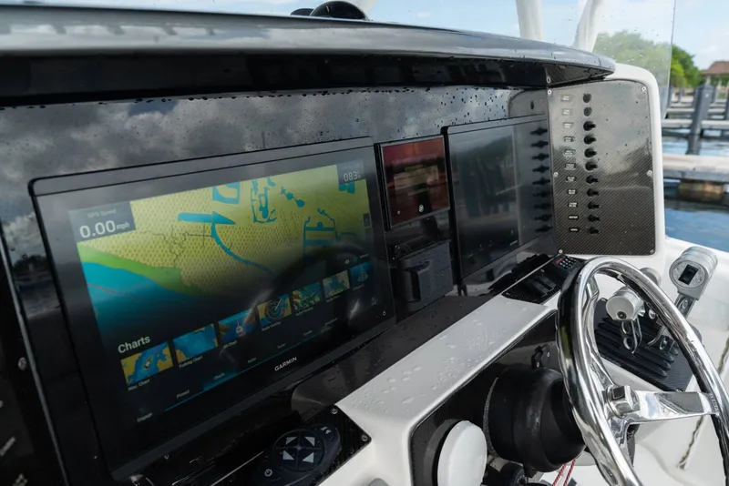 Slide: The Image of Nor-tech 390 Sport 2013 - 29