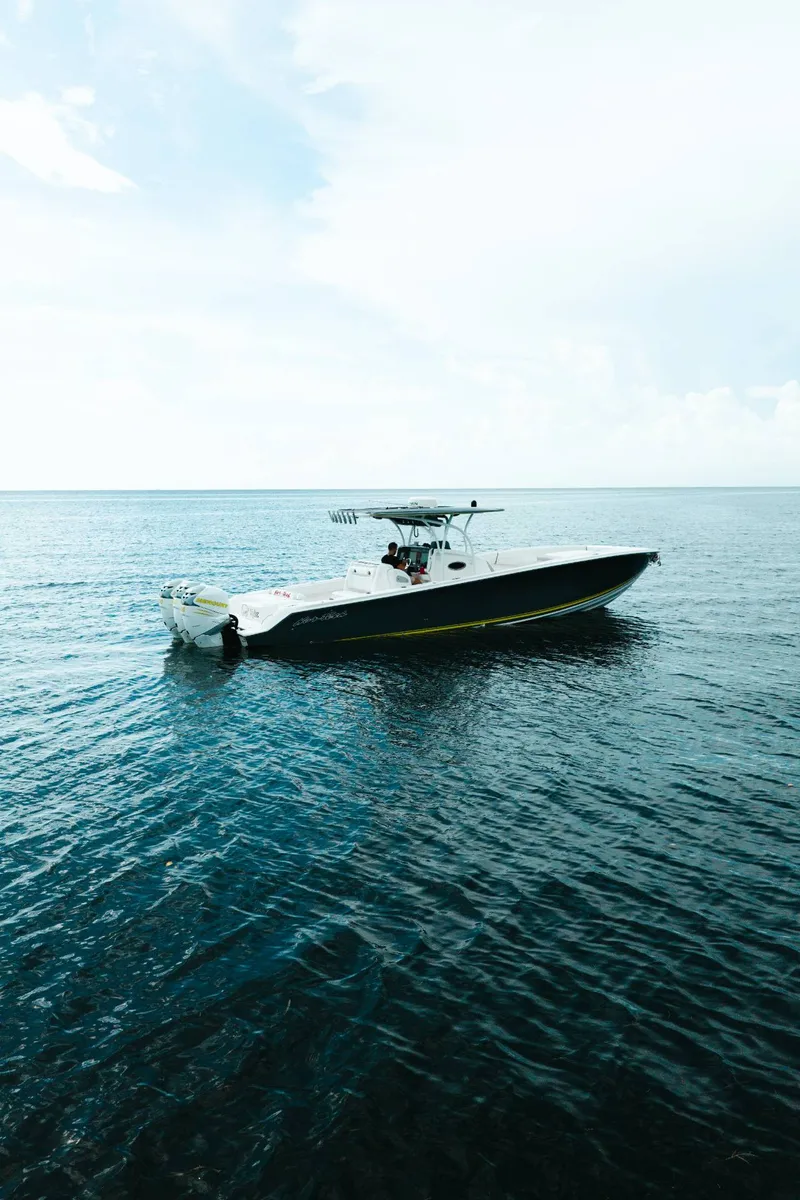 The Image of Nor-tech 390 Sport 2013 - 10