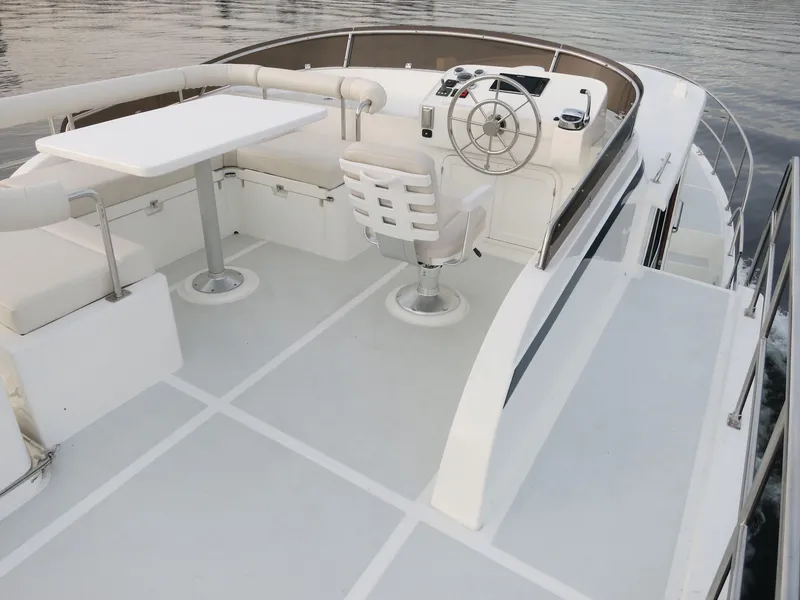 Slide: The Image of Optional flybridge layout - 28