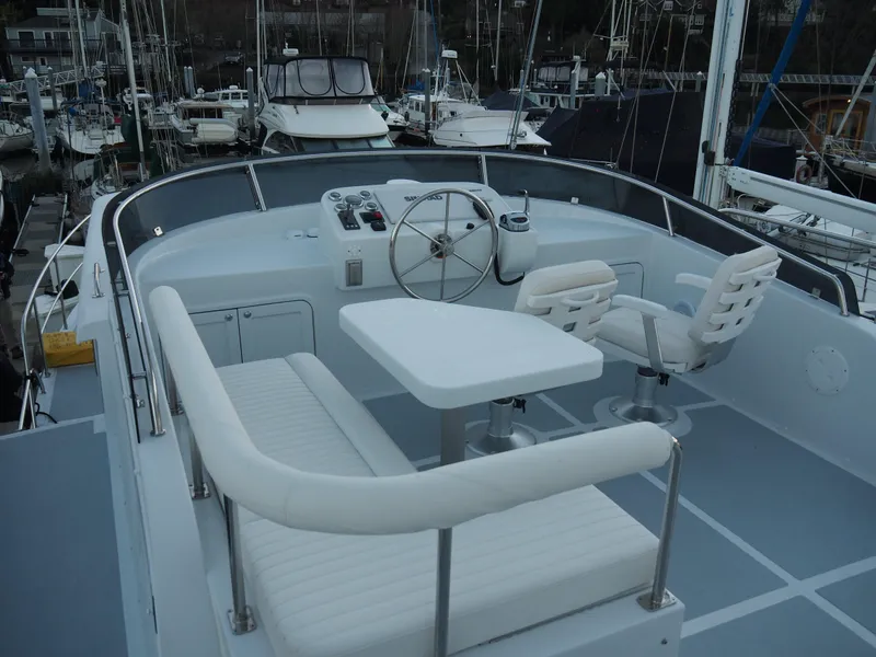 Slide: The Image of Alternate flybridge layout - 33