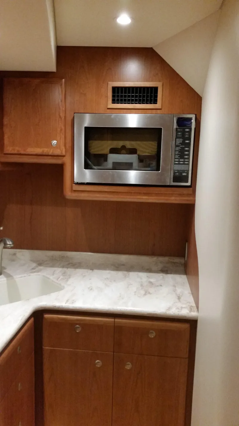 Slide: The Image of Jersey Cape 40' Express - 22