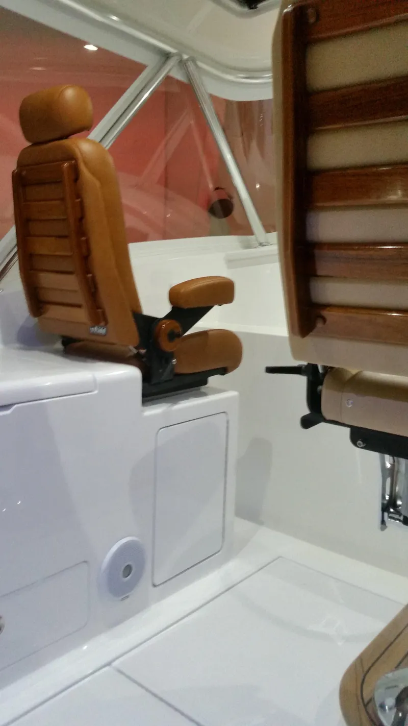 Slide: The Image of Jersey Cape 40' Express - 26