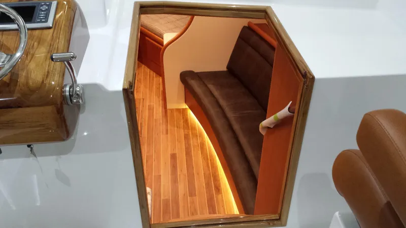 Slide: The Image of Jersey Cape 40' Express - 9