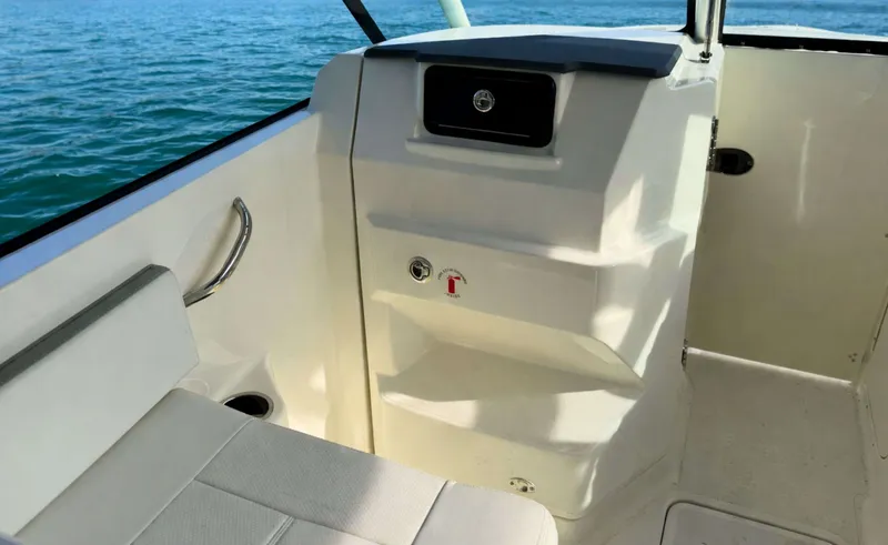 Slide: The Image of Pursuit Hours DC 266 stk number 2023 - 18