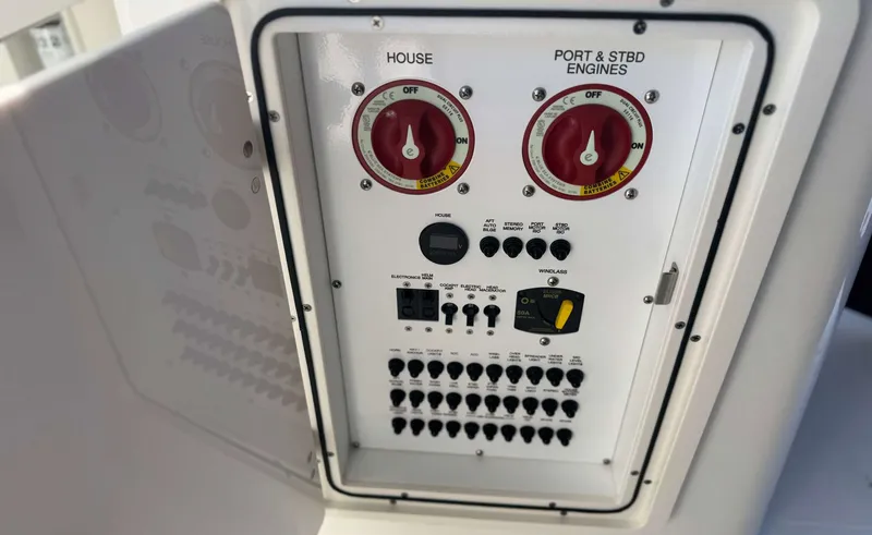 Slide: The Image of Pursuit Hours DC 266 stk number 2023 - 39