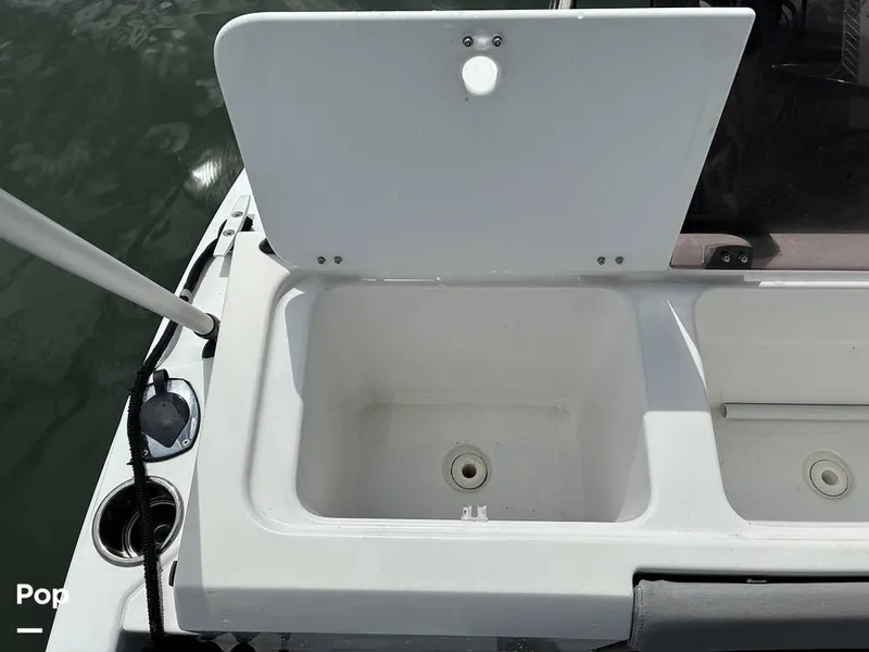 Slide: The Image of Beneteau Flyer 7 Spacedeck 2023 - 16476588