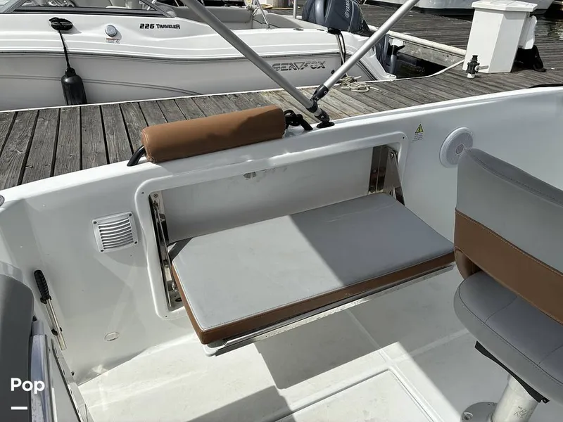 Slide: The Image of Beneteau Flyer 7 Spacedeck 2023 - 16476590