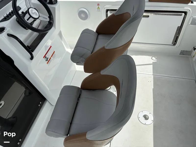 Slide: The Image of Beneteau Flyer 7 Spacedeck 2023 - 16476594