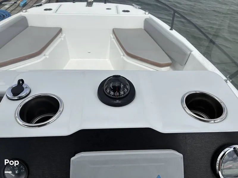 Slide: The Image of Beneteau Flyer 7 Spacedeck 2023 - 16476599