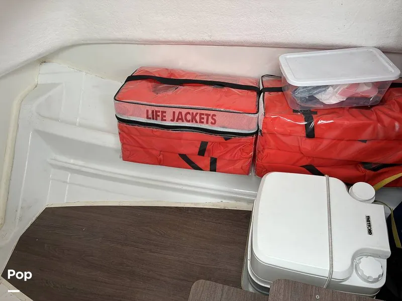 Slide: The Image of Beneteau Flyer 7 Spacedeck 2023 - 16476617