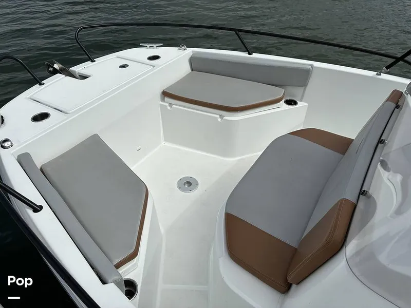Slide: The Image of Beneteau Flyer 7 Spacedeck 2023 - 16476624