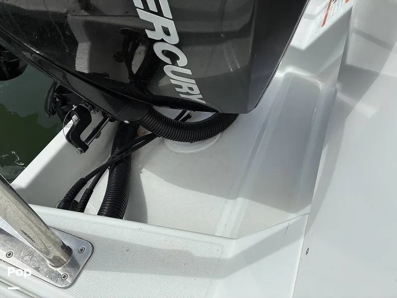 Slide: The Image of Beneteau Flyer 7 Spacedeck 2023 - 16476644