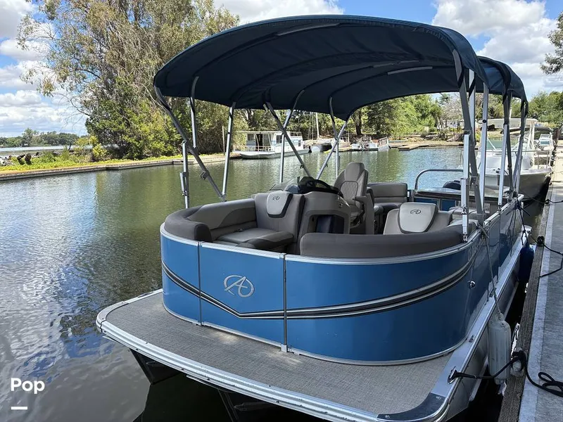 Slide: The Image of Avalon 2285 LSZ Entertainer 2023 - 16452815