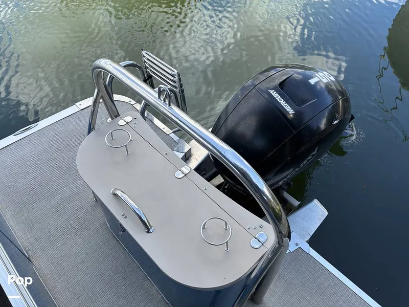 Slide: The Image of Avalon 2285 LSZ Entertainer 2023 - 16452824