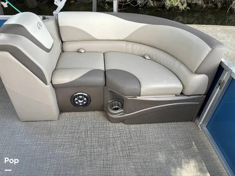 Slide: The Image of Avalon 2285 LSZ Entertainer 2023 - 16452837