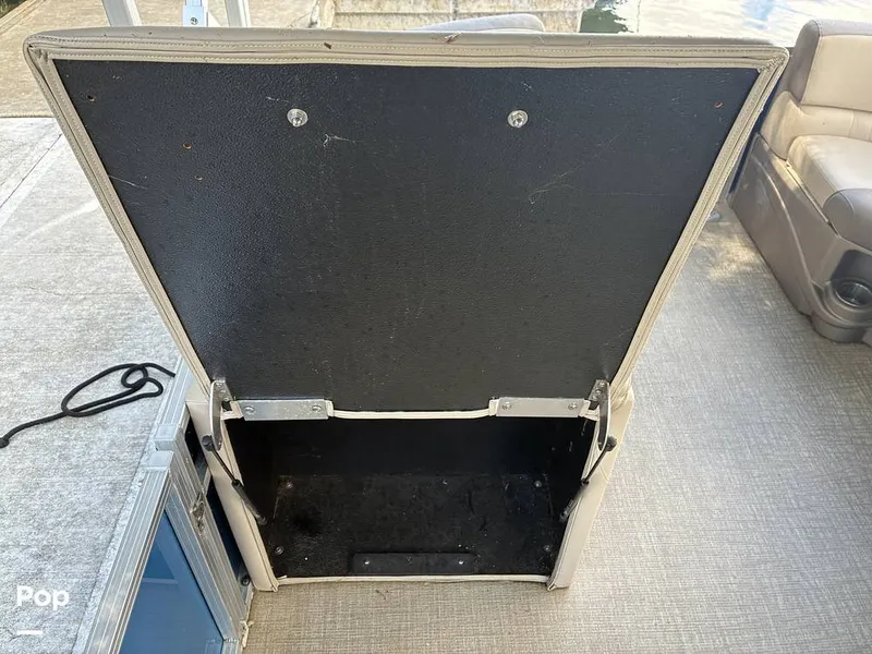 Slide: The Image of Avalon 2285 LSZ Entertainer 2023 - 16452855
